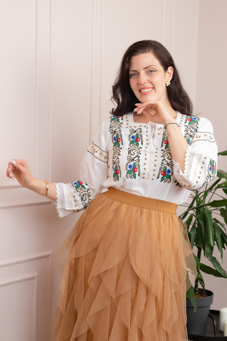Bluza tip ie alba cu motiv floral multicolor Malvina 02 [3]