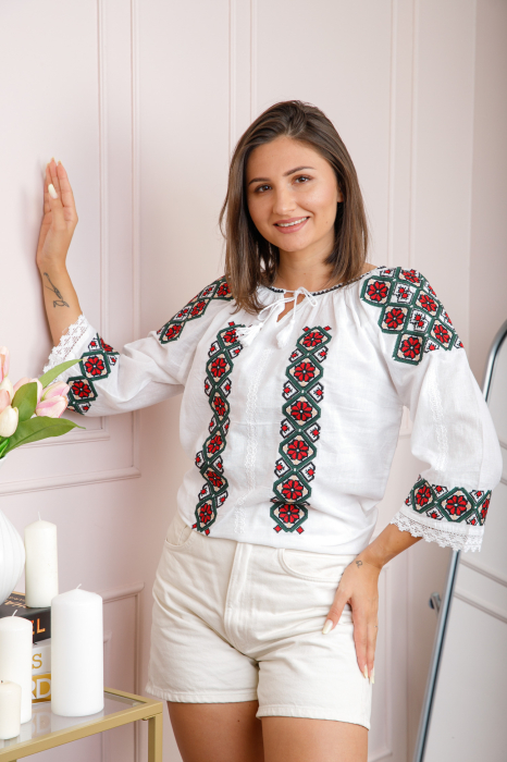 Bluza tip ie alba cu motiv floral rosu Catinca [3]