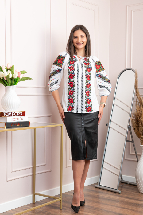 Bluza tip ie alba cu motiv floral rosu Floarea [4]