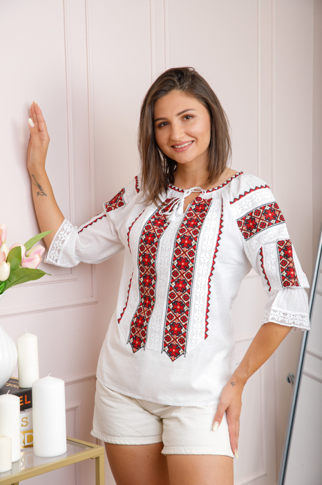 Bluza tip ie alba cu motiv floral rosu Mara [3]