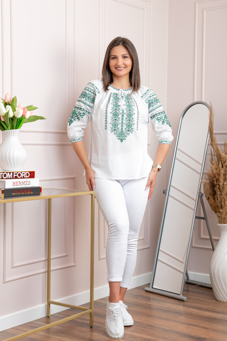 Bluza tip ie alba cu motiv floral verde Ecaterina [4]