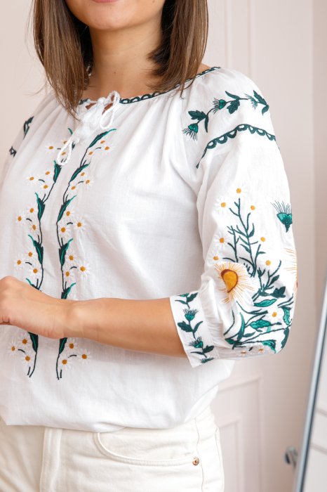 Bluza tip ie alba cu motiv floral verde Simona [2]