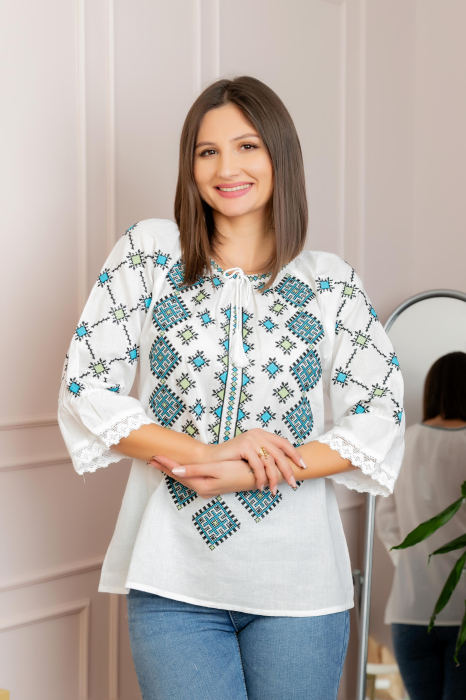Bluza tip ie alba cu motiv geometric bleu Damiana [1]