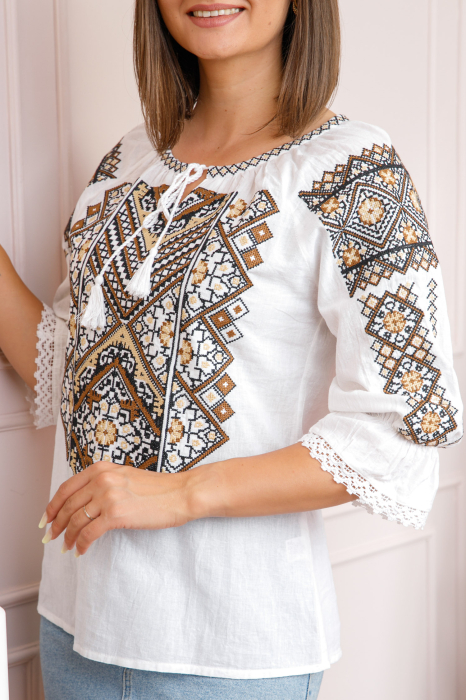 Bluza tip ie alba cu motiv geometric maro Eleonora [2]