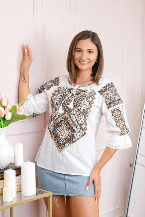 Bluza tip ie alba cu motiv geometric maro Eleonora [3]