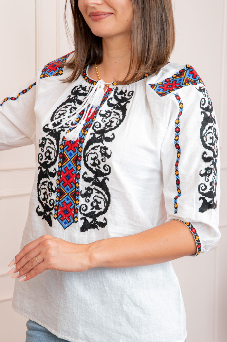 Bluza tip ie alba cu motiv geometric multicolor Dumitra [2]
