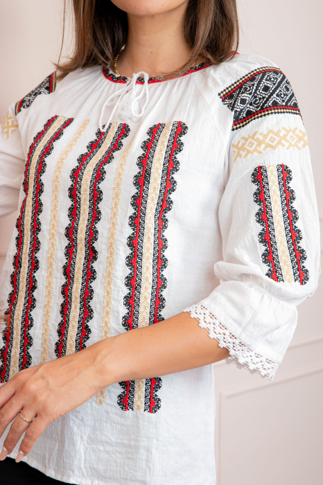 Bluza tip ie alba cu motiv geometric multicolor Violeta [2]