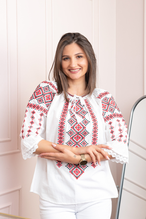 Bluza tip ie alba cu motiv geometric rosu Cristina [3]
