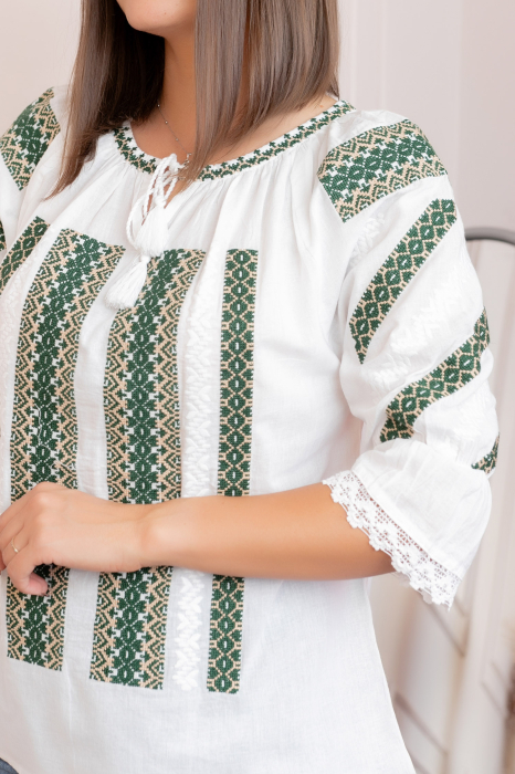 Bluza tip ie alba cu motiv geometric verde Gloria 01 [2]