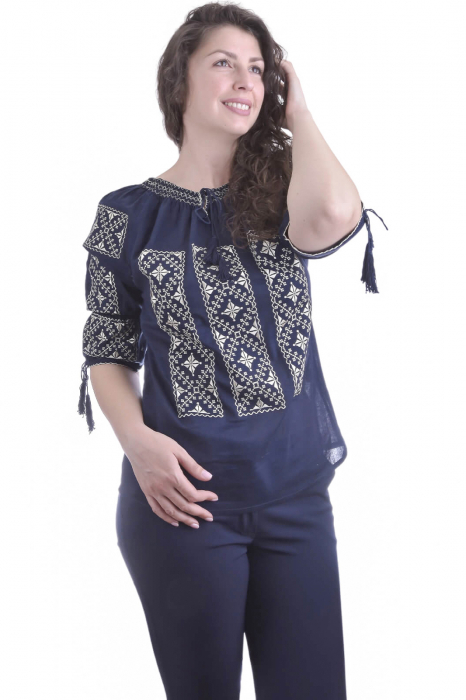 Bluza traditionala albastra cu motiv geometric alb Elvira [4]