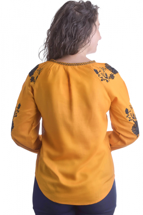 Bluza galbena cu motiv floral negru Natasa 03 [3]