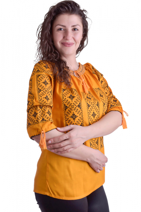 Bluza galbena cu motiv geometric negru Elvira 04 [2]