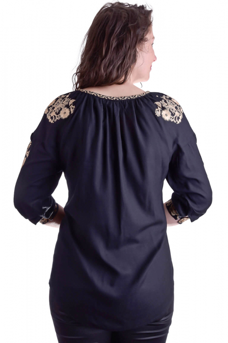 Bluza traditionala neagra cu motiv floral auriu Emanuela [3]
