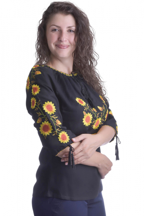 Bluza neagra cu motiv floral galben Giulia 02 [2]