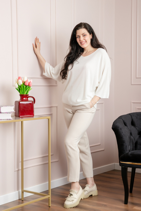 Bluza tricotata alba cu maneci liliac [4]