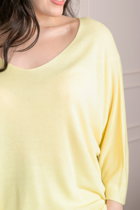 Bluza tricotata galbena cu maneci liliac [2]
