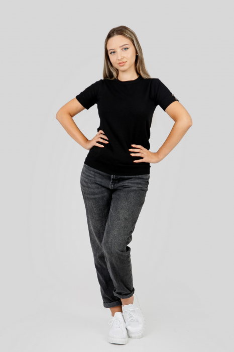 Bluza tricotata neagra cu nasturi decorativi [4]