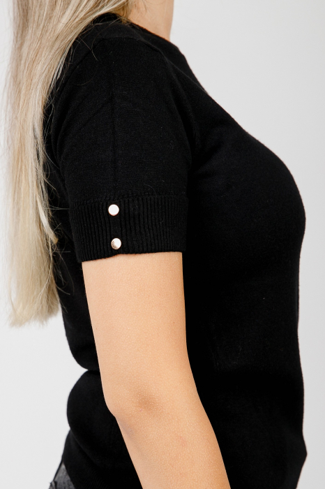 Bluza tricotata neagra cu nasturi decorativi [2]