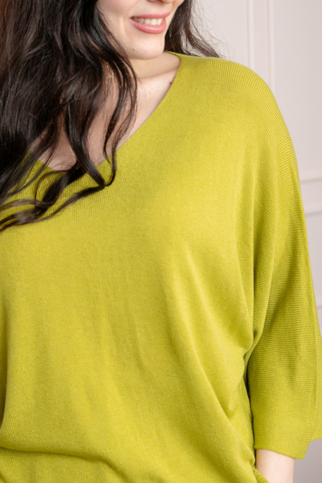 Bluza tricotata verde olive cu maneci liliac [2]