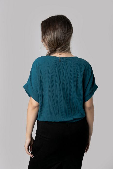 Bluza turcoaz inchis casual cu aspect texturat si nod in talie [3]
