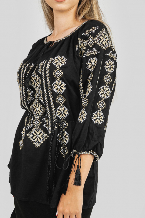 Bluza neagra cu motiv geometric auriu Gloria 02 - maneca scurta [2]