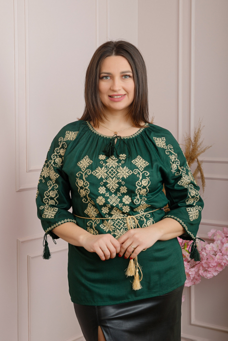 Portul Romanesc Bluza verde cu motiv geometric auriu Nadina