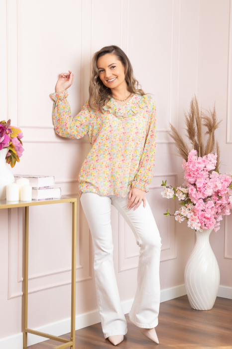 Bluza Vivienne din voal cu volanase si imprimeuri florale roz pastel [4]