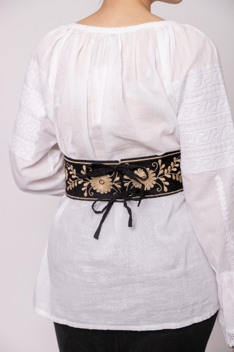 Brau traditional negru cu motiv floral auriu Eleonora [3]