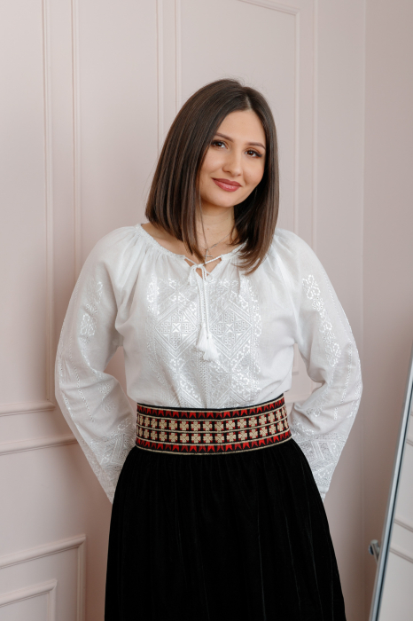 Brau traditional negru cu motiv floral crem Ivona 02 [2]