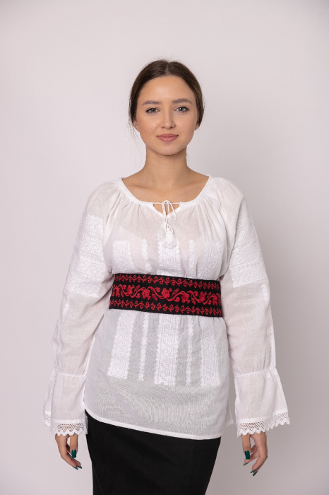 Brau traditional negru cu motiv floral rosu Elisabeta 02 [2]