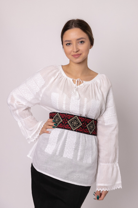 Brau traditional negru cu motiv geometric multicolor Darina [2]