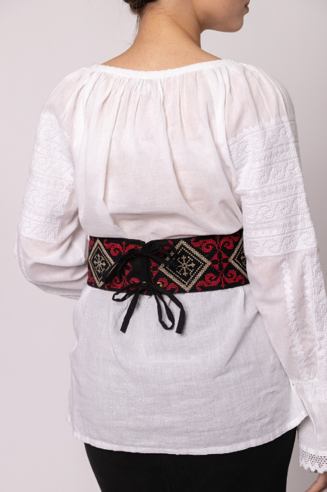 Brau traditional negru cu motiv geometric multicolor Darina [3]