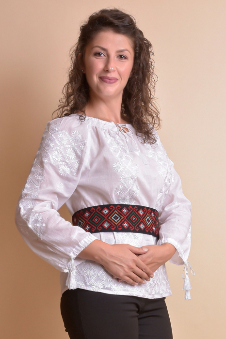 Brau traditional negru cu motiv geometric multicolor Gabriela [5]