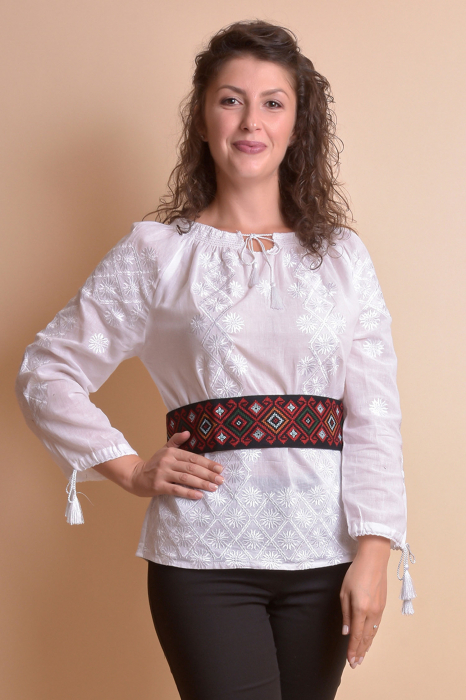 Brau traditional negru cu motiv geometric multicolor Gabriela [2]
