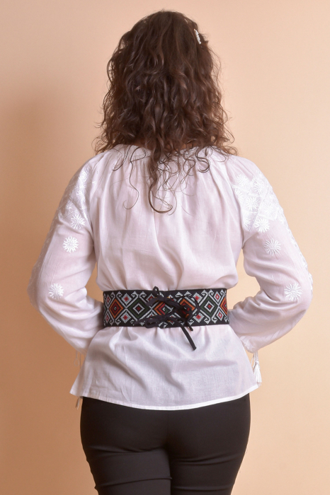 Brau traditional negru cu motiv geometric multicolor Iulia [7]