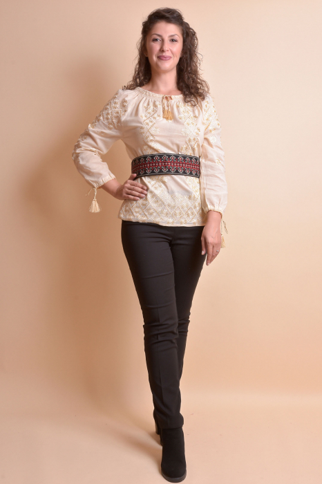 Brau traditional negru cu motiv geometric rosu Ana [2]