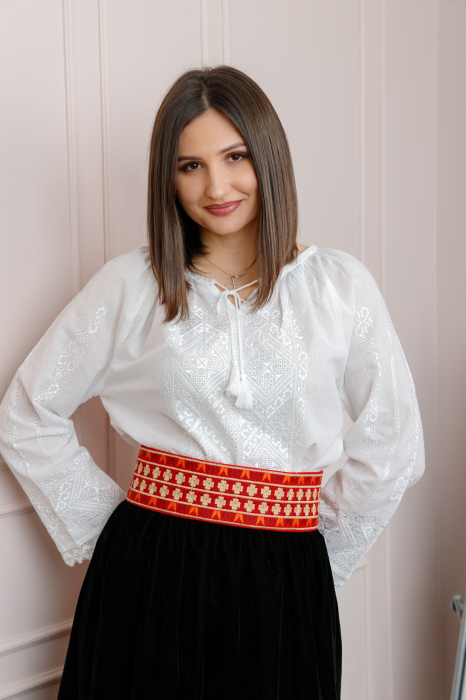 Brau traditional rosu cu motiv floral crem Ivona 01 [2]