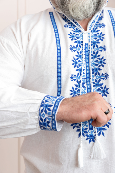 Camasa barbateasca traditionala alba cu motiv floral albastru Dragos [2]