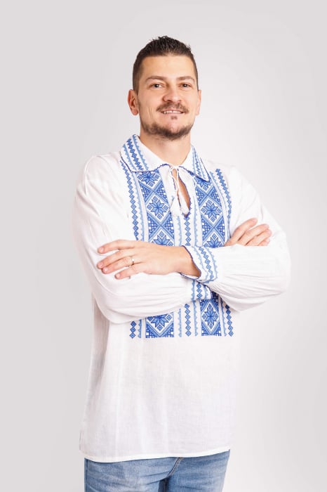 Camasa barbateasca traditionala alba cu motiv geometric albastru Serban [4]