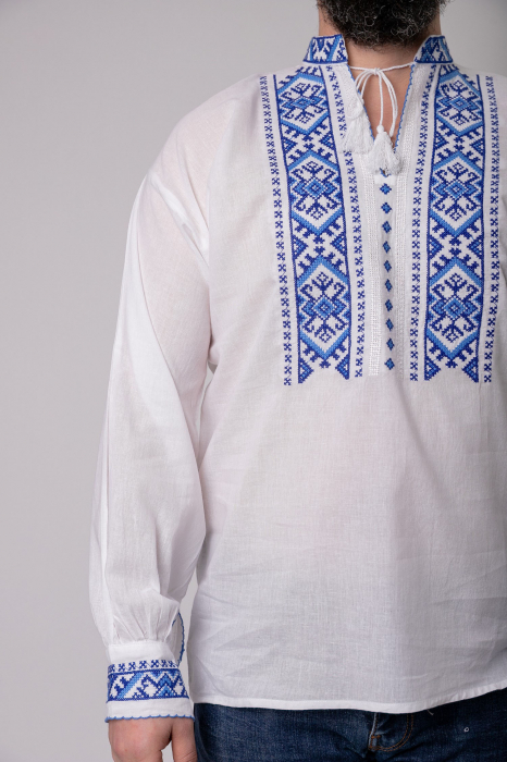 Camasa barbateasca traditionala alba cu motiv geometric albastru Carol 02 [2]