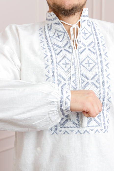 Camasa barbateasca traditionala alba cu motiv geometric argintiu Silviu 01 [2]
