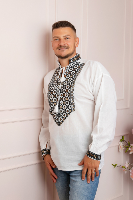 Camasa barbateasca traditionala alba cu motiv geometric multicolor Mihai [3]