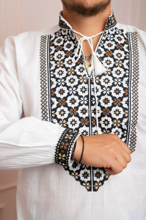 Camasa barbateasca traditionala alba cu motiv geometric multicolor Mihai [2]
