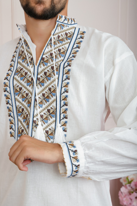 Camasa barbateasca traditionala alba cu motiv geometric multicolor Victor [2]
