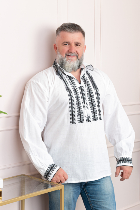 Camasa barbateasca traditionala alba cu motiv geometric negru Adrian [3]