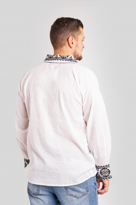 Camasa barbateasca traditionala alba cu motiv geometric negru Cornel [3]