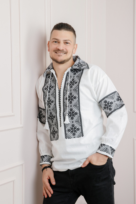 Camasa barbateasca traditionala alba cu motiv geometric negru Marcel [4]