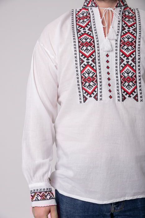 Camasa barbateasca traditionala alba cu motiv geometric rosu Carol 01 [2]