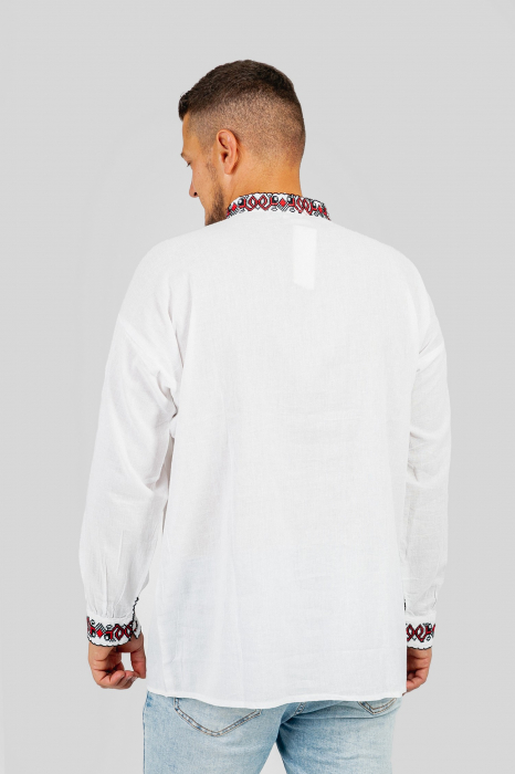 Camasa barbateasca traditionala alba cu motiv geometric rosu Luca 03 [3]