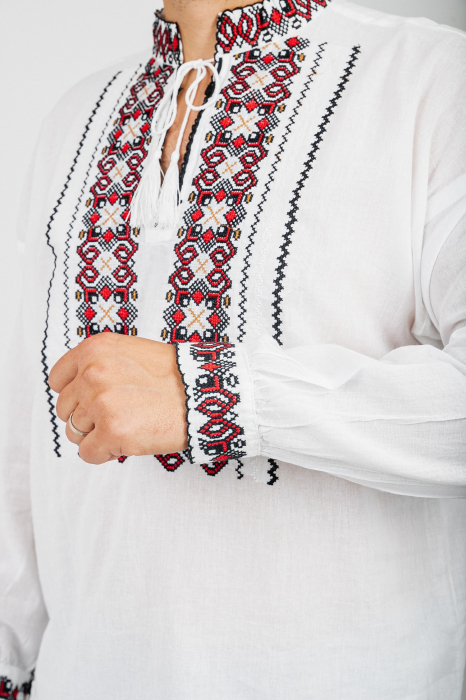 Camasa barbateasca traditionala alba cu motiv geometric rosu Luca 03 [2]
